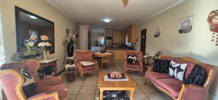 2 Bedroom Property for Sale in West Acres Mpumalanga