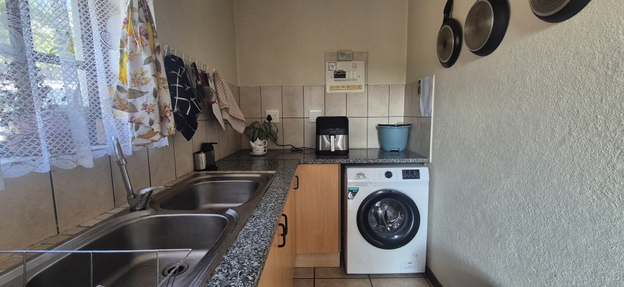 2 Bedroom Property for Sale in West Acres Mpumalanga