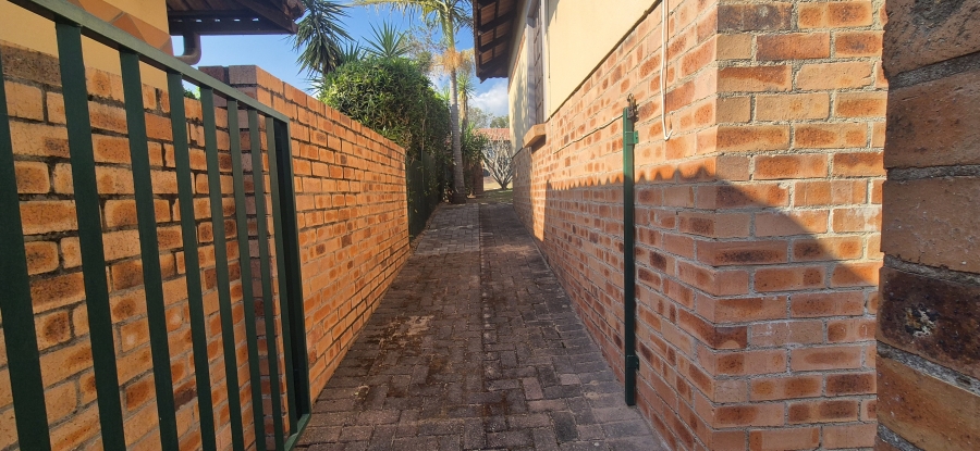 2 Bedroom Property for Sale in West Acres Mpumalanga