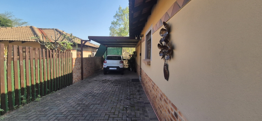 2 Bedroom Property for Sale in West Acres Mpumalanga