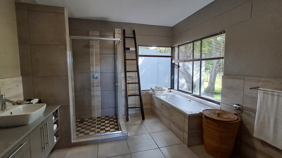 4 Bedroom Property for Sale in The Rest Nature Estate Mpumalanga