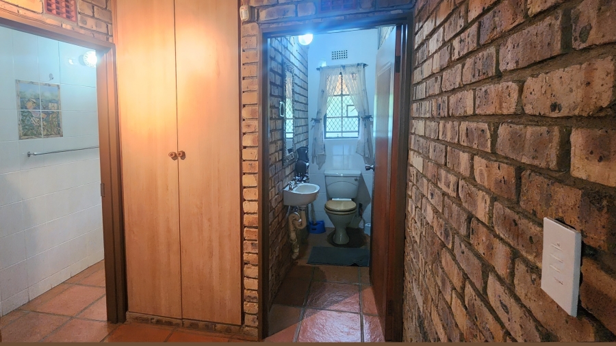 4 Bedroom Property for Sale in Marloth Park Mpumalanga