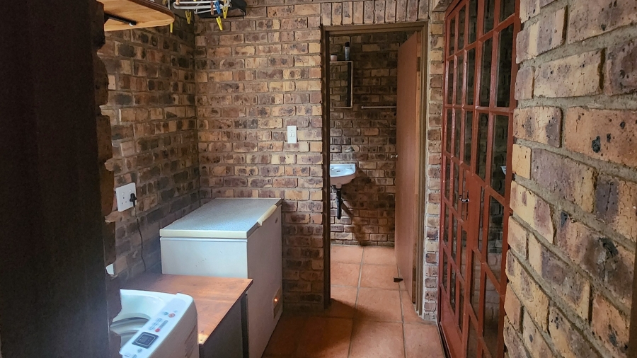4 Bedroom Property for Sale in Marloth Park Mpumalanga