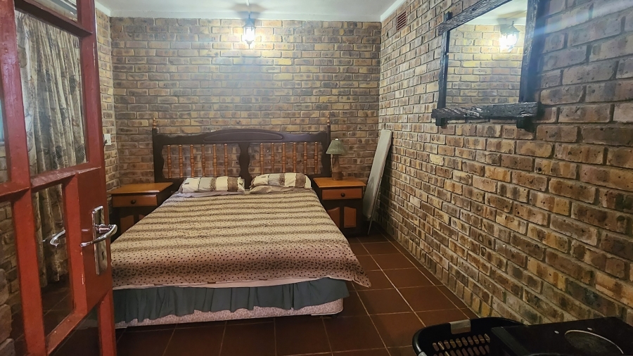 4 Bedroom Property for Sale in Marloth Park Mpumalanga