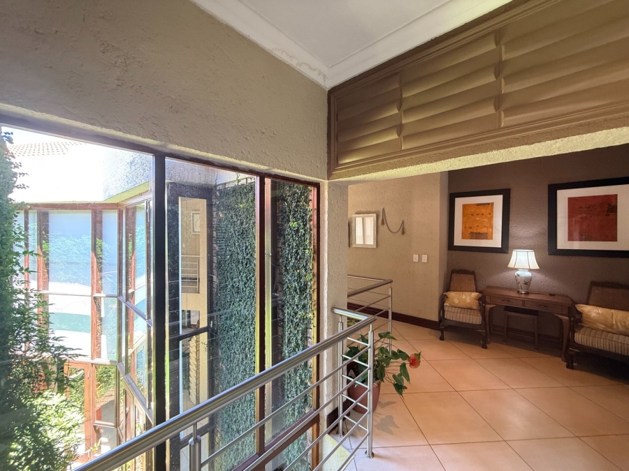 6 Bedroom Property for Sale in White River Country Estate Mpumalanga