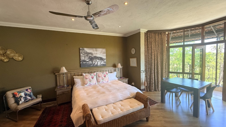 6 Bedroom Property for Sale in White River Country Estate Mpumalanga