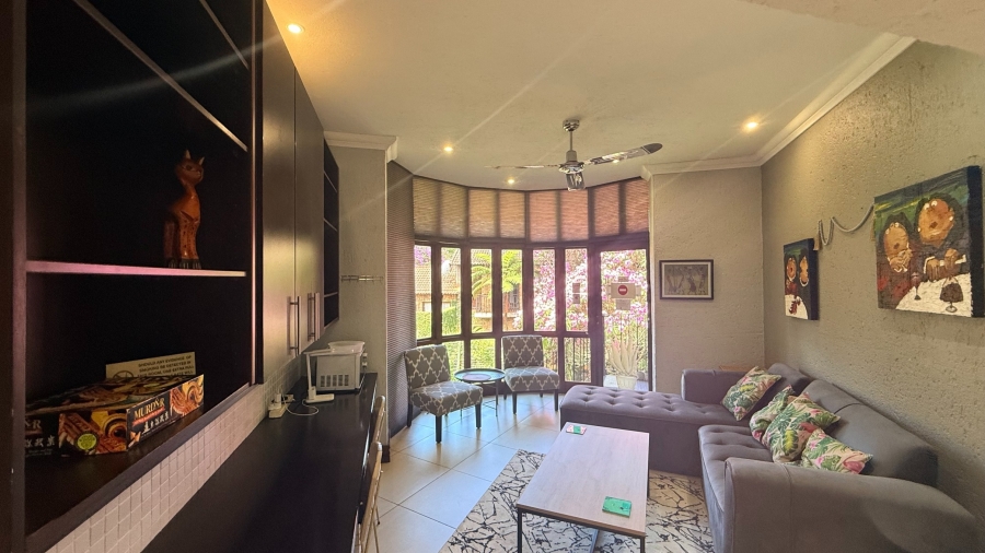 6 Bedroom Property for Sale in White River Country Estate Mpumalanga