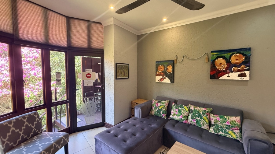 6 Bedroom Property for Sale in White River Country Estate Mpumalanga