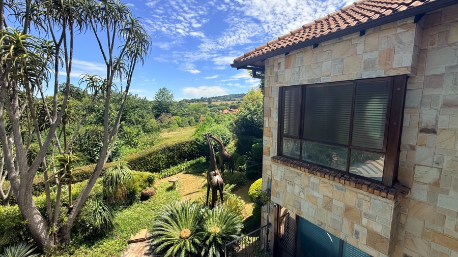 6 Bedroom Property for Sale in White River Country Estate Mpumalanga