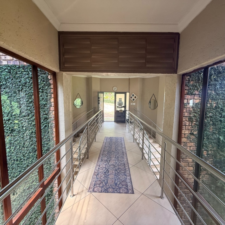 6 Bedroom Property for Sale in White River Country Estate Mpumalanga