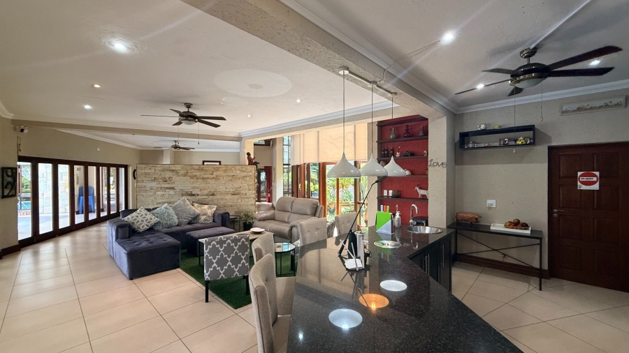6 Bedroom Property for Sale in White River Country Estate Mpumalanga