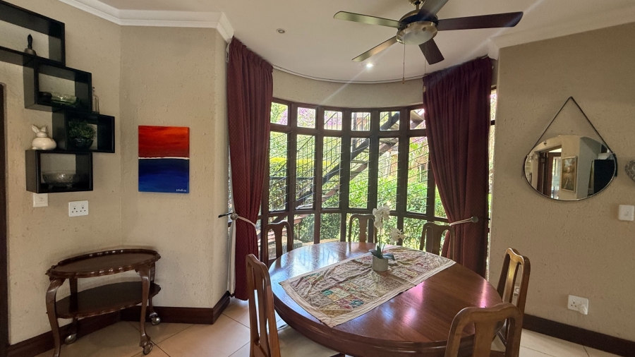 6 Bedroom Property for Sale in White River Country Estate Mpumalanga