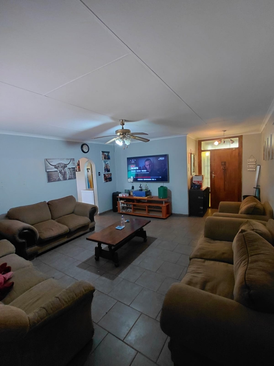 3 Bedroom Property for Sale in Secunda Mpumalanga