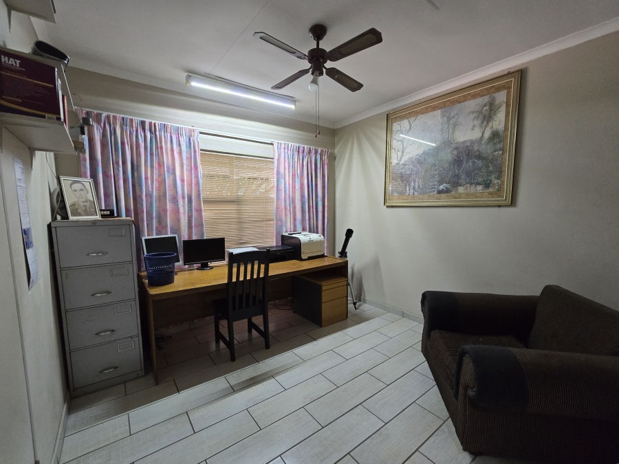 6 Bedroom Property for Sale in Dennesig Mpumalanga