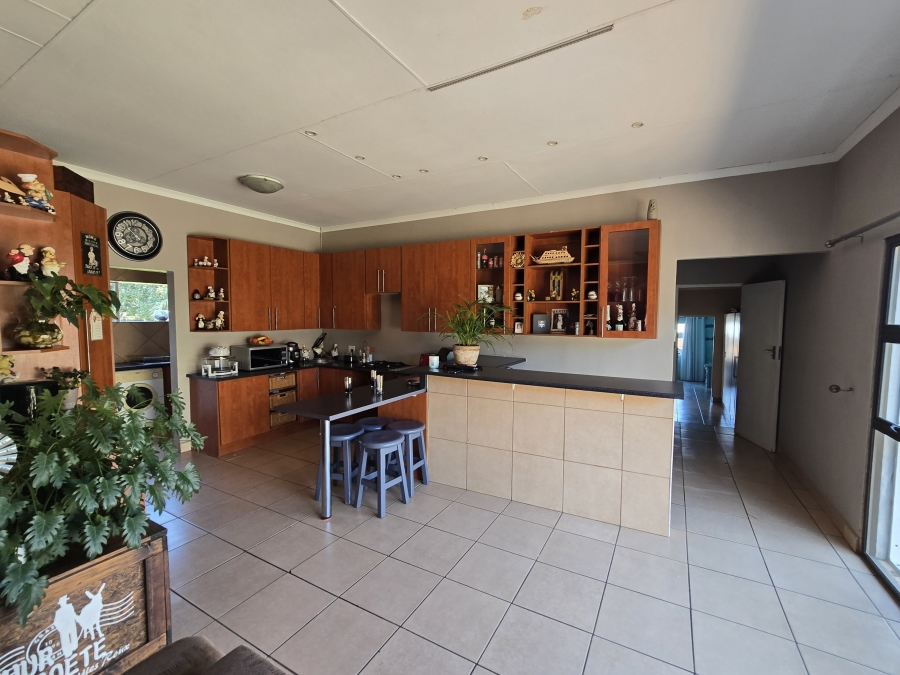 6 Bedroom Property for Sale in Dennesig Mpumalanga