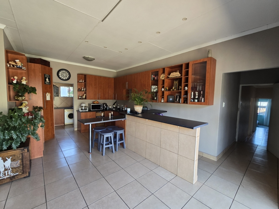 6 Bedroom Property for Sale in Dennesig Mpumalanga