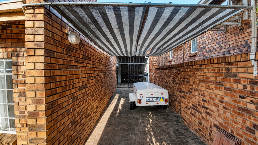 3 Bedroom Property for Sale in Nelspruit Ext 14 Mpumalanga