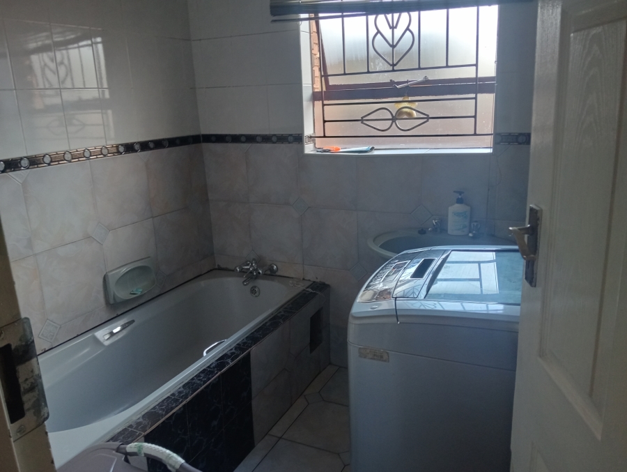 To Let 3 Bedroom Property for Rent in Lynnville Mpumalanga