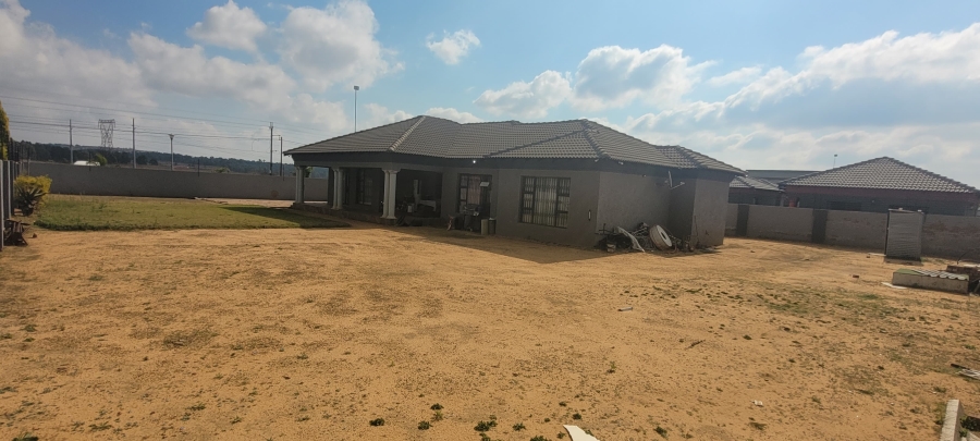 4 Bedroom Property for Sale in Aerorand Mpumalanga