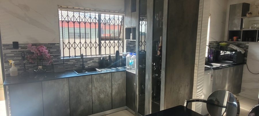 4 Bedroom Property for Sale in Aerorand Mpumalanga