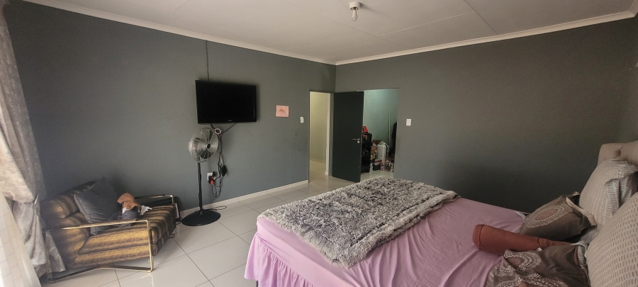 4 Bedroom Property for Sale in Aerorand Mpumalanga