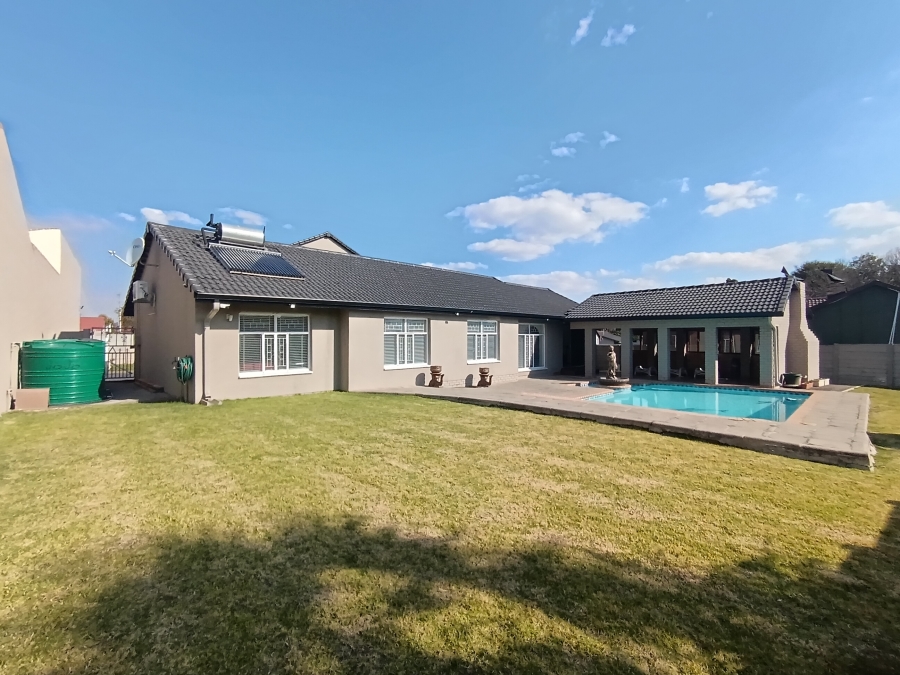 4 Bedroom Property for Sale in Secunda Mpumalanga