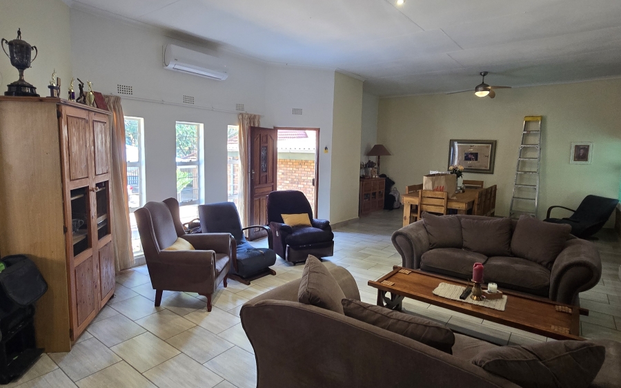 3 Bedroom Property for Sale in Nelspruit Ext 8 Mpumalanga