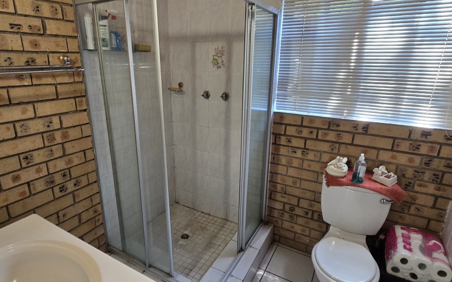 3 Bedroom Property for Sale in Nelspruit Ext 8 Mpumalanga