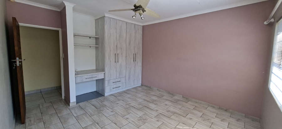 4 Bedroom Property for Sale in Nelspruit Ext 8 Mpumalanga