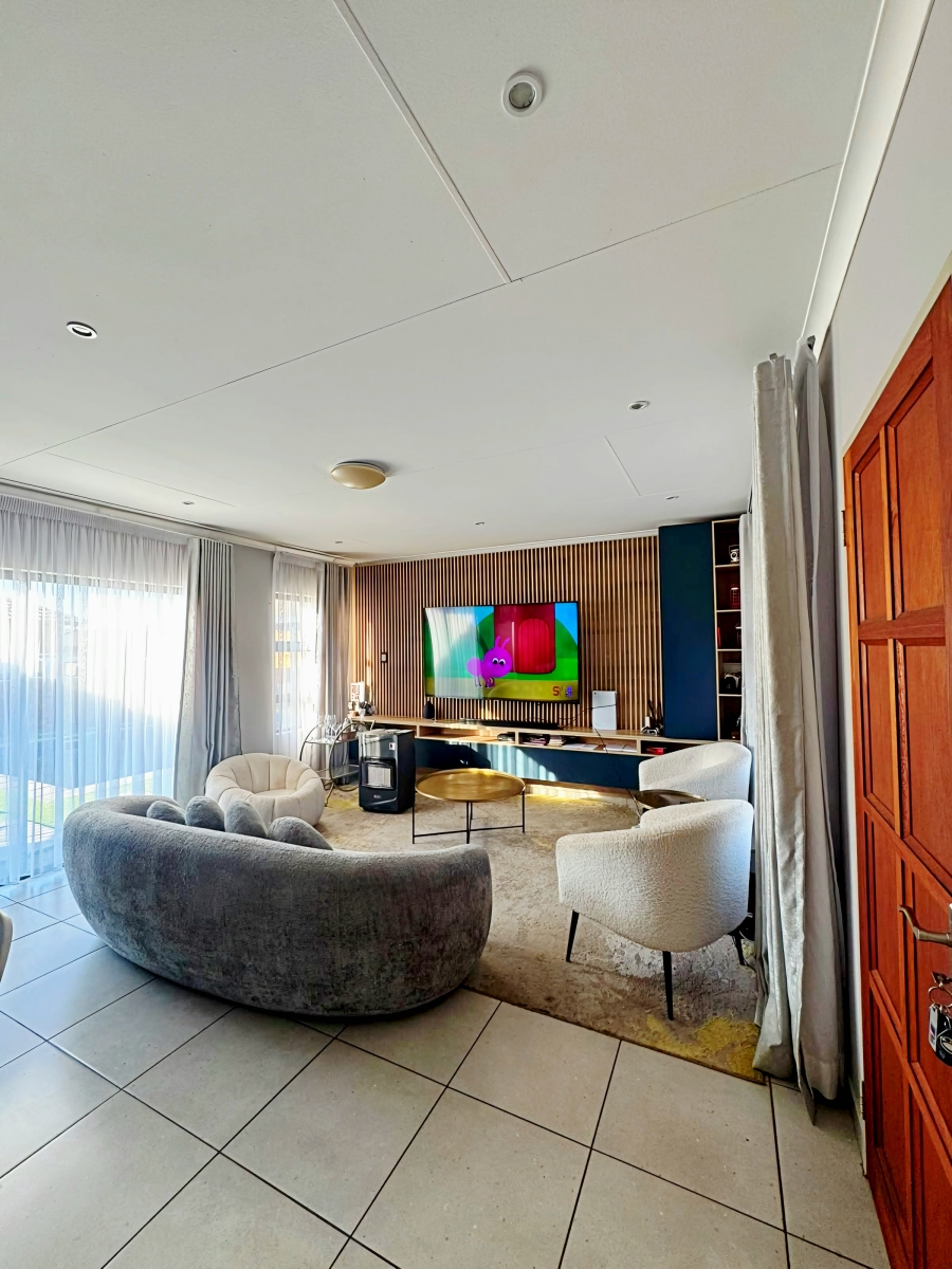 3 Bedroom Property for Sale in Witbank Ext 10 Mpumalanga