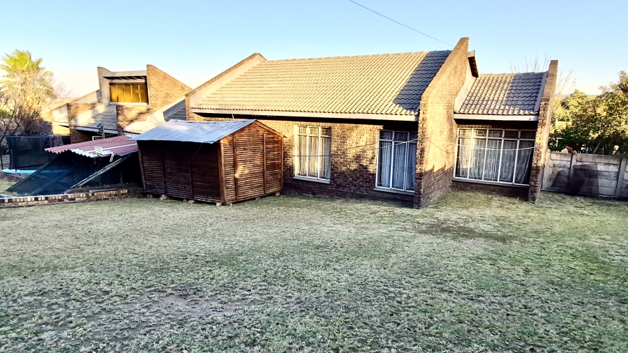 3 Bedroom Property for Sale in Model Park Mpumalanga