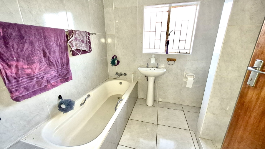 3 Bedroom Property for Sale in Model Park Mpumalanga