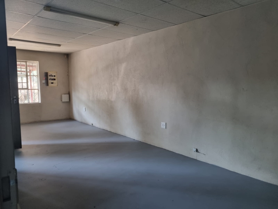 To Let Commercial Property for Rent in Vintonia Mpumalanga