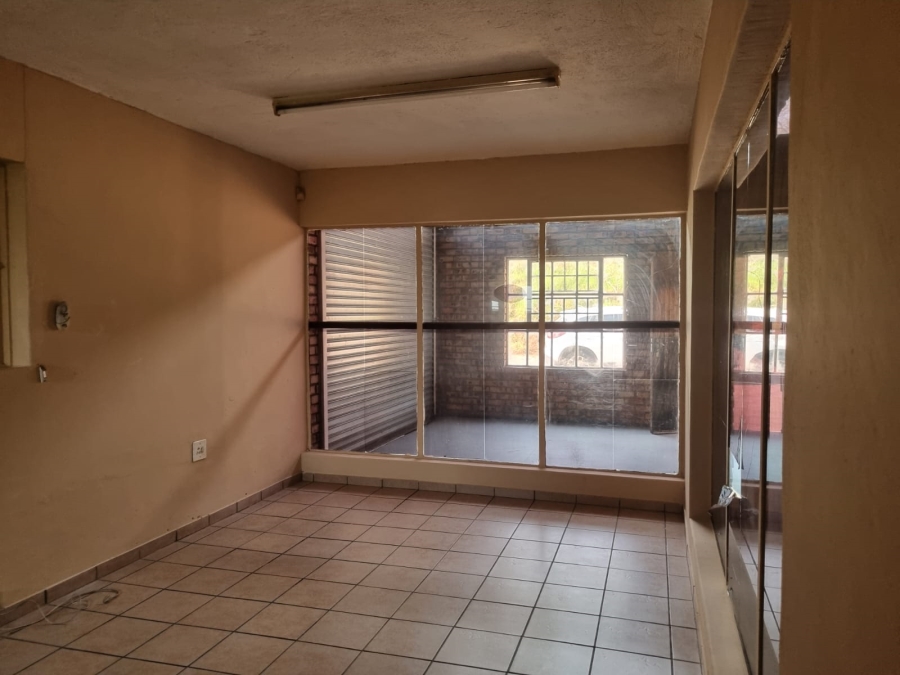 To Let Commercial Property for Rent in Vintonia Mpumalanga