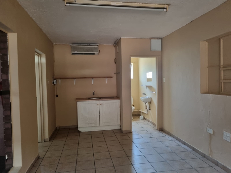 To Let Commercial Property for Rent in Vintonia Mpumalanga