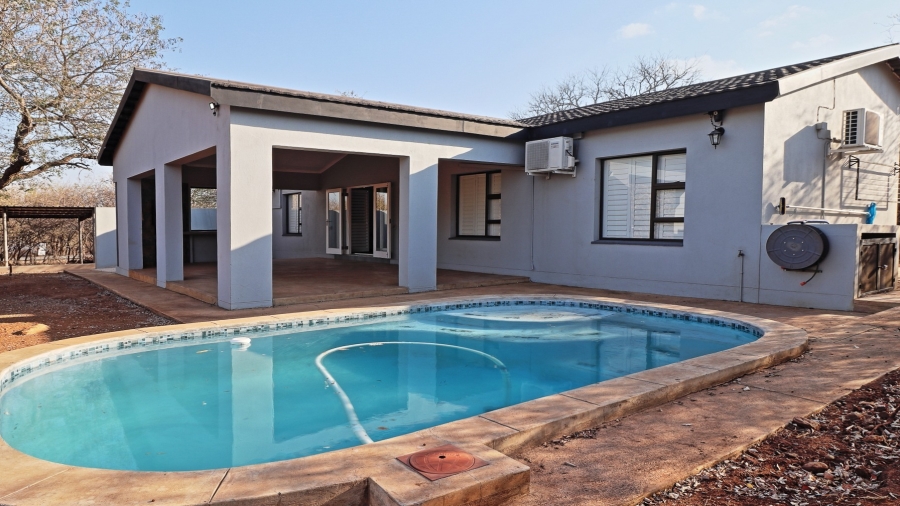 3 Bedroom Property for Sale in Marloth Park Mpumalanga
