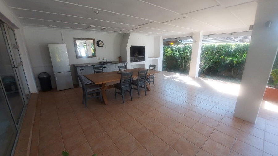 6 Bedroom Property for Sale in Kingsview Ext 1 Mpumalanga