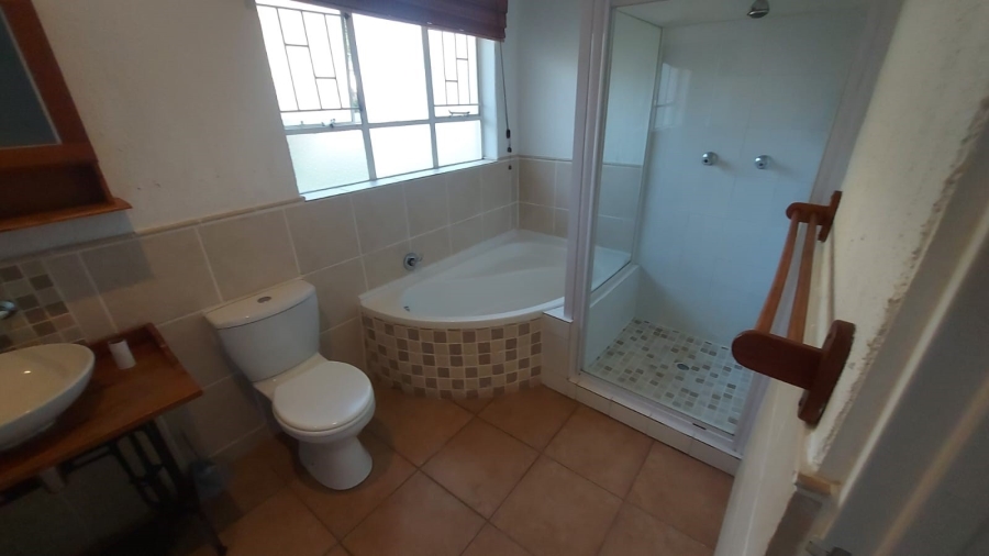 6 Bedroom Property for Sale in Kingsview Ext 1 Mpumalanga