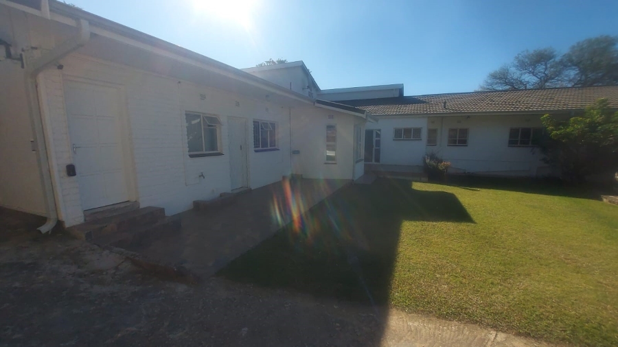 6 Bedroom Property for Sale in Kingsview Ext 1 Mpumalanga