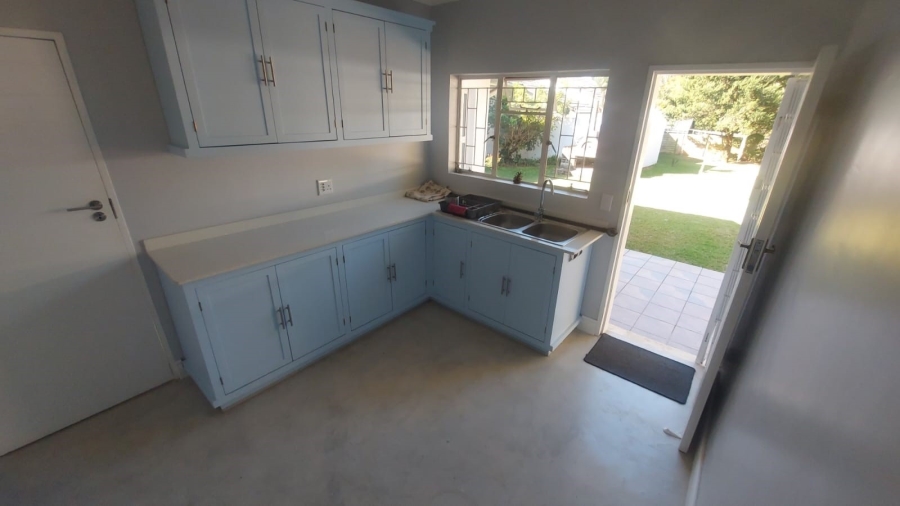 6 Bedroom Property for Sale in Kingsview Ext 1 Mpumalanga