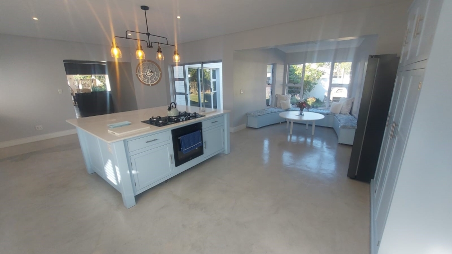 6 Bedroom Property for Sale in Kingsview Ext 1 Mpumalanga