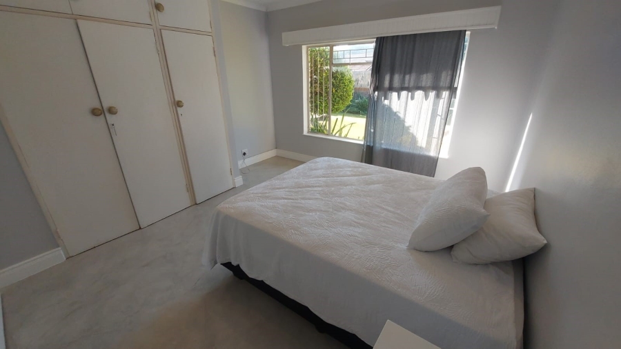 6 Bedroom Property for Sale in Kingsview Ext 1 Mpumalanga