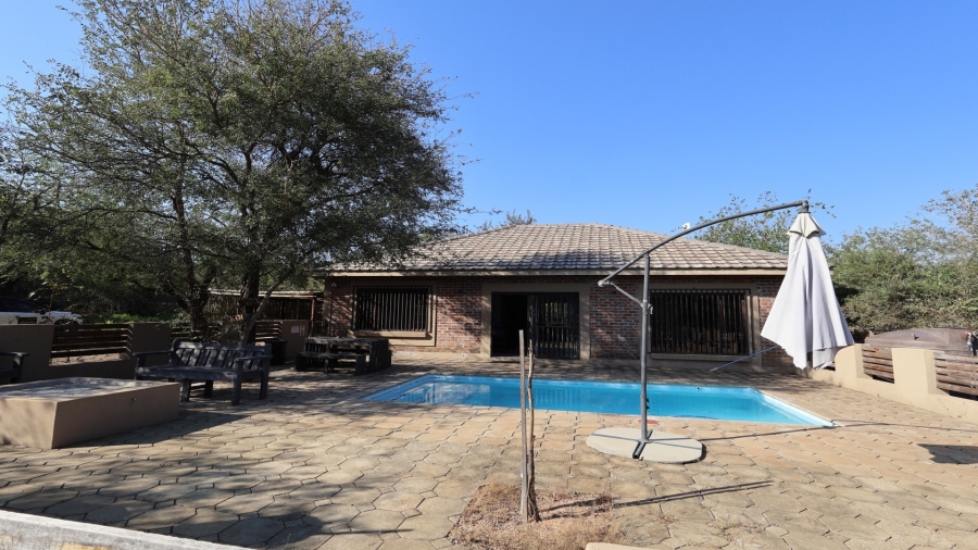 2 Bedroom Property for Sale in Marloth Park Mpumalanga