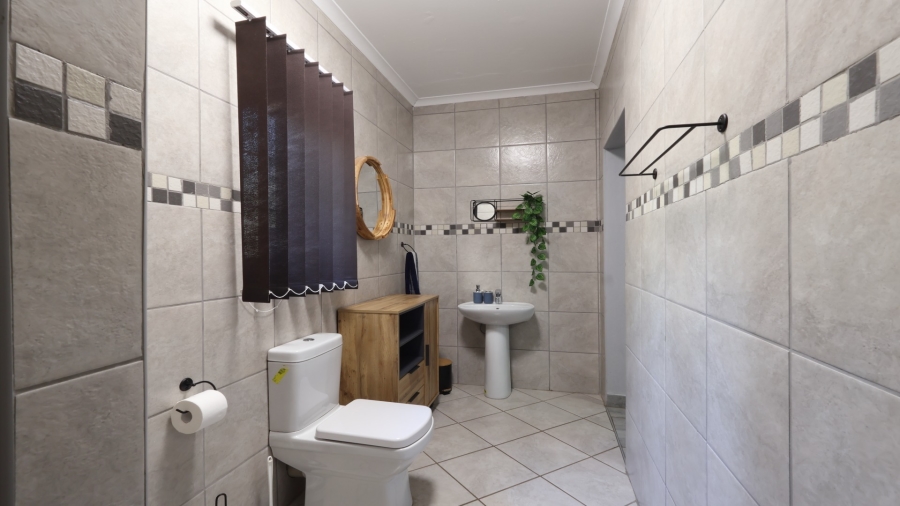 2 Bedroom Property for Sale in Marloth Park Mpumalanga