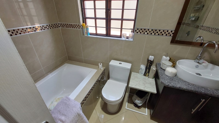 4 Bedroom Property for Sale in Elawini Lifestyle Estate Mpumalanga