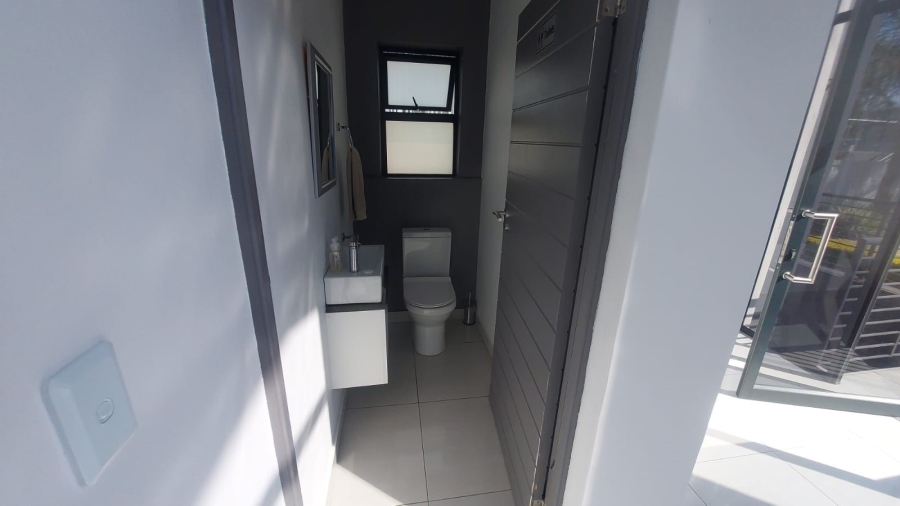 5 Bedroom Property for Sale in Riverside Park Mpumalanga