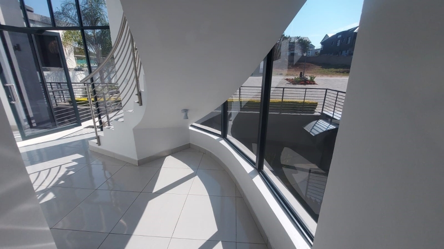 5 Bedroom Property for Sale in Riverside Park Mpumalanga