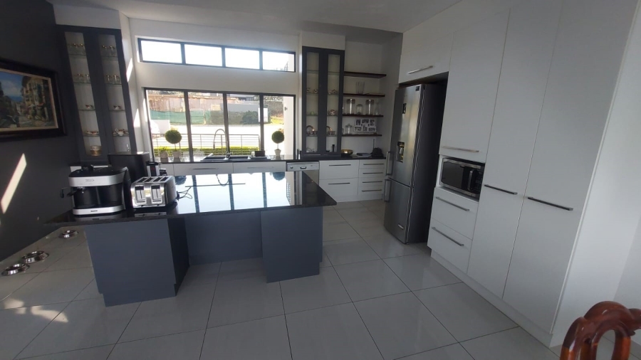 5 Bedroom Property for Sale in Riverside Park Mpumalanga