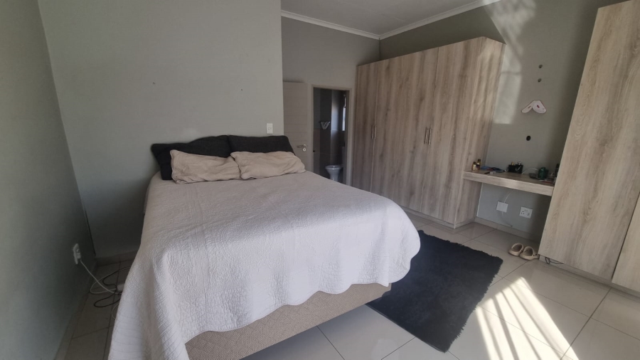3 Bedroom Property for Sale in Jackaroo Park Mpumalanga