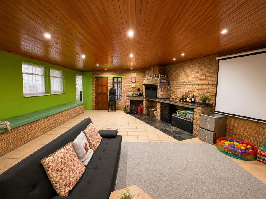 4 Bedroom Property for Sale in Secunda Mpumalanga